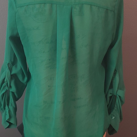 Sheer Emerald Green Blouse see through Brand Mine and Size Small. - Picture 7 of 11